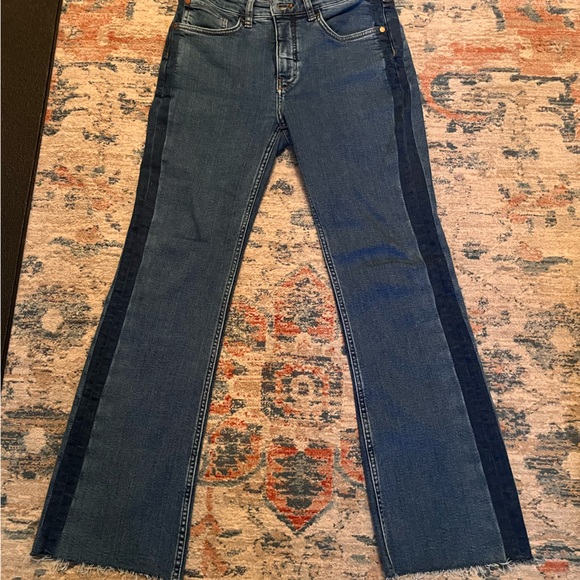 Pilcro Yaya mid rise cropped kick flare Jeans. Two tone seams - Picture 5 of 13